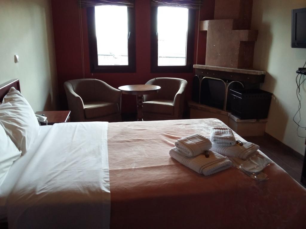 Voreas Hotel Káto Loutrákion Oda fotoğraf