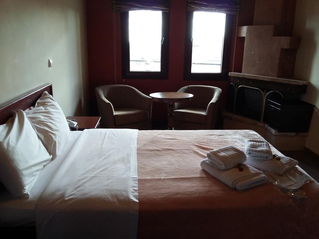 Voreas Hotel Káto Loutrákion Oda fotoğraf