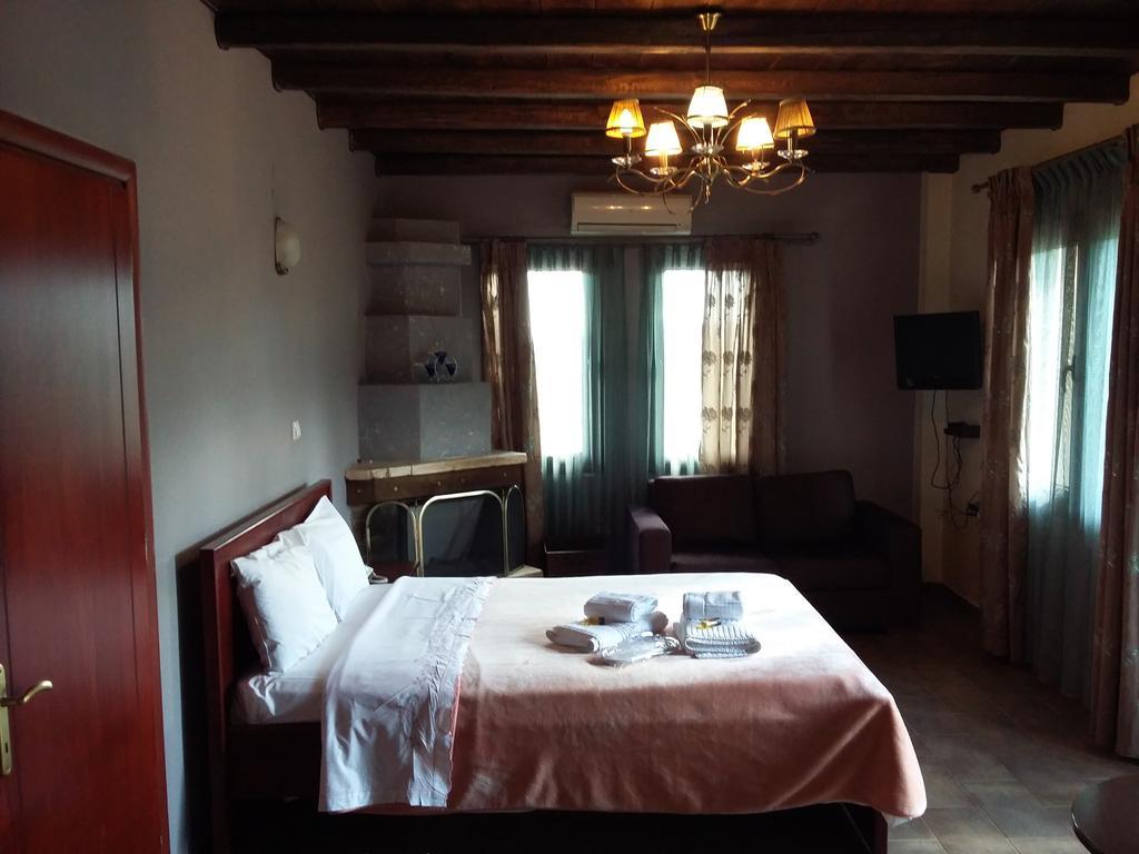 Voreas Hotel Káto Loutrákion Oda fotoğraf