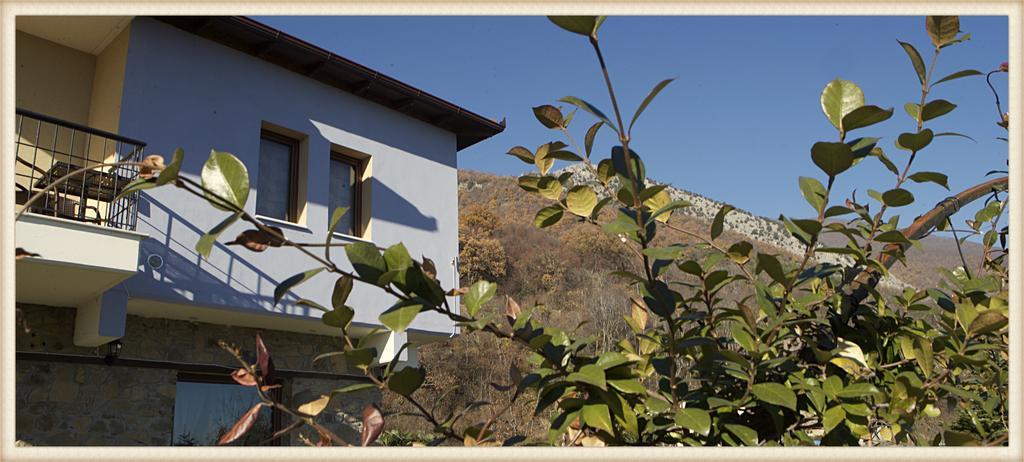 Voreas Hotel Káto Loutrákion Dış mekan fotoğraf
