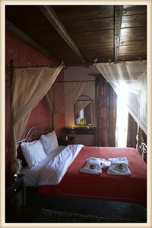 Voreas Hotel Káto Loutrákion Oda fotoğraf